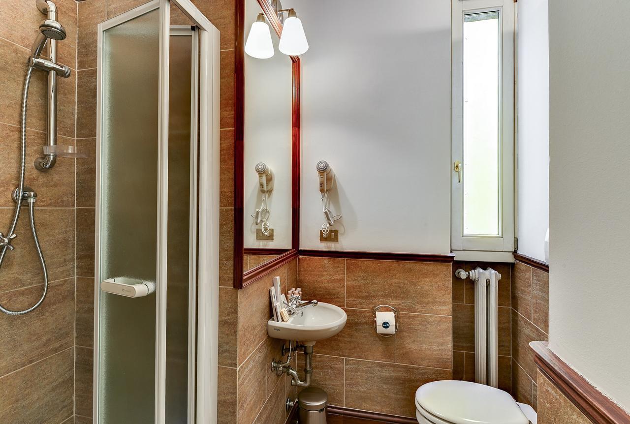 Sweett -Ciovasso Apartment Milan Bagian luar foto